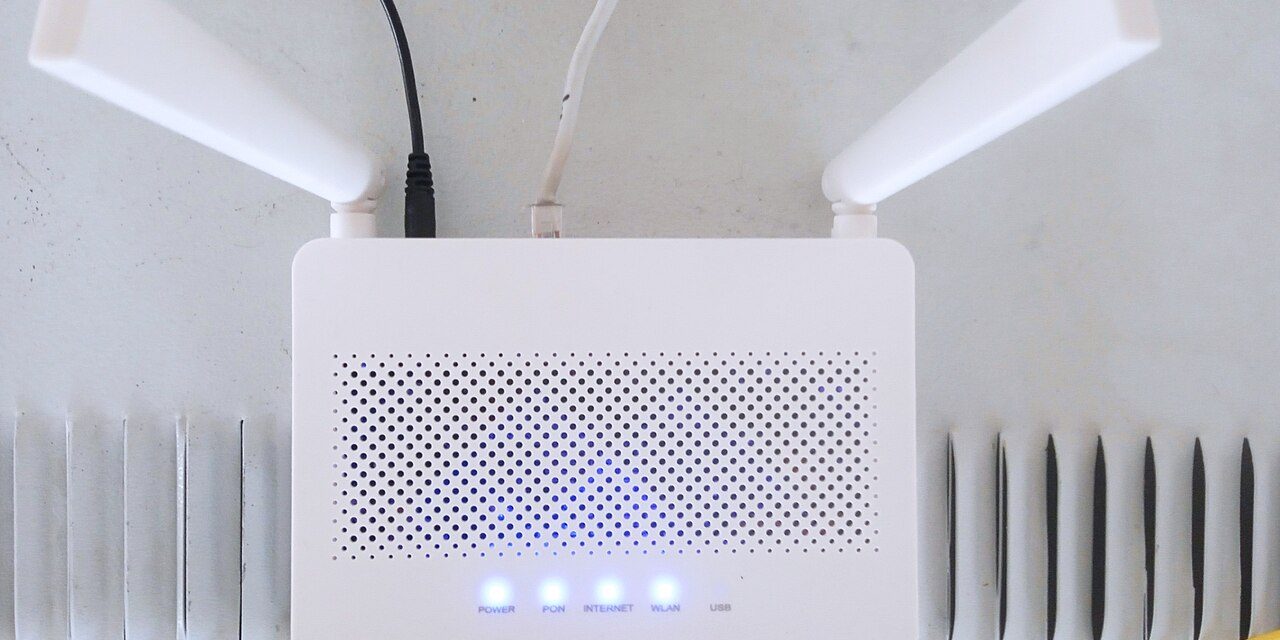 Office Wi-Fi router with antennas